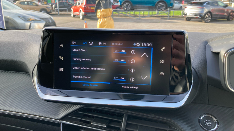 Peugeot 208 1.2 PureTech 100 Allure Premium 5dr Petrol Hatchback